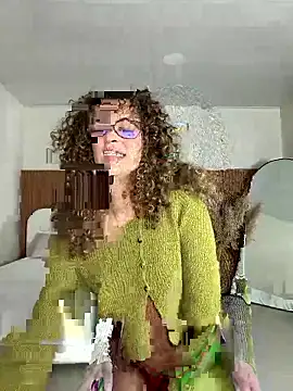 Snapshot of Lianh_Benett chatting on February 21, 2026, 12:17 pm Lianh Benett online show from February 21, 2026, 12:17 pm