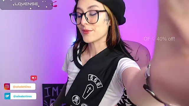 Snapshot of selvalentinex chatting on September 27, 2025, 2:27 am selvalentinex online show from September 27, 2025, 2:27 am
