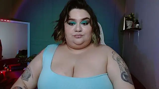 Snapshot of tiffany_laurens chatting on December 11, 2024, 8:15 am tiffany laurens online show from December 11, 2024, 8:15 am