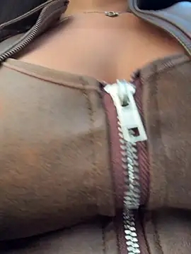 Syka0001 online show from December 18, 2025, 12:55 pm