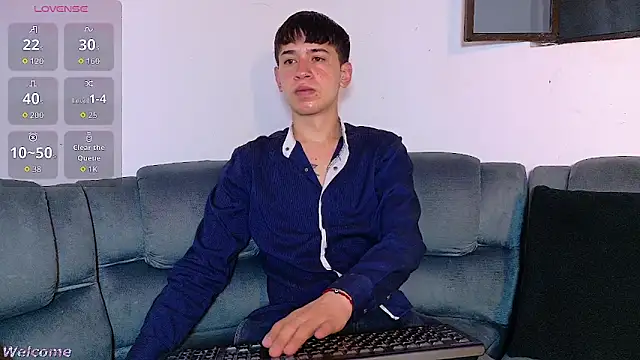 Snapshot of Mr_daren_ chatting on January 17, 2026, 7:28 pm Mr daren online show from January 17, 2026, 7:28 pm