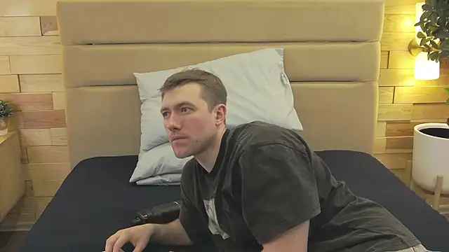 EthanPinkman online show from February 26, 2026, 4:22 am