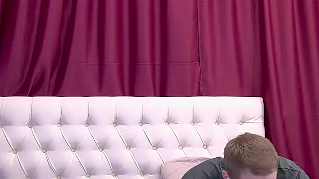 Snapshot of EthanPinkman chatting on June 4, 2026, 5:13 am EthanPinkman online show from June 4, 2026, 5:13 am