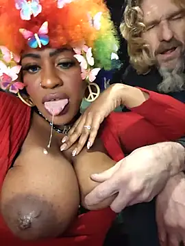 AmazonianMistress online show from May 22, 2026, 1:24 am