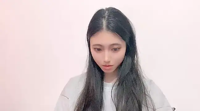 Snapshot of -hanime- chatting on December 4, 2024, 12:36 pm -hanime- online show from December 4, 2024, 12:36 pm