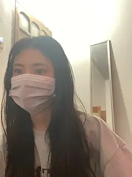 Snapshot of -hanime- chatting on December 5, 2024, 2:00 pm -hanime- online show from December 5, 2024, 2:00 pm