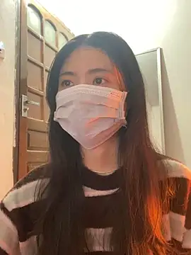 Snapshot of -hanime- chatting on December 17, 2024, 2:01 am -hanime- online show from December 17, 2024, 2:01 am