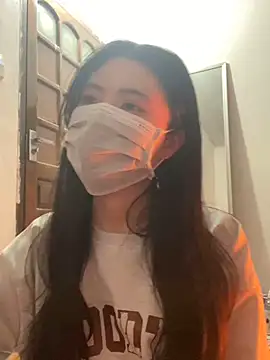 Snapshot of -hanime- chatting on December 18, 2024, 10:30 am -hanime- online show from December 18, 2024, 10:30 am