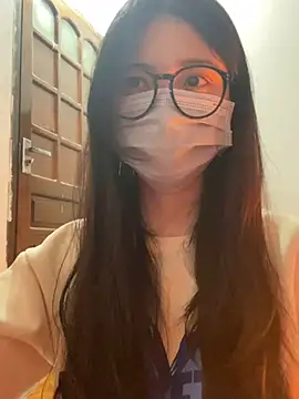 Snapshot of -hanime- chatting on January 7, 2025, 8:31 pm -hanime- online show from January 7, 2025, 8:31 pm