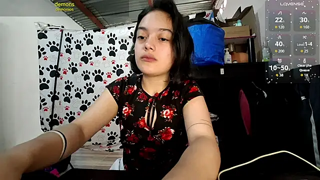 littlemelii online show from October 15, 2025, 4:29 pm