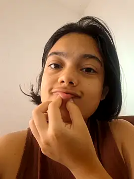 Snapshot of littlemelii chatting on February 7, 2026, 1:59 pm littlemelii online show from February 7, 2026, 1:59 pm