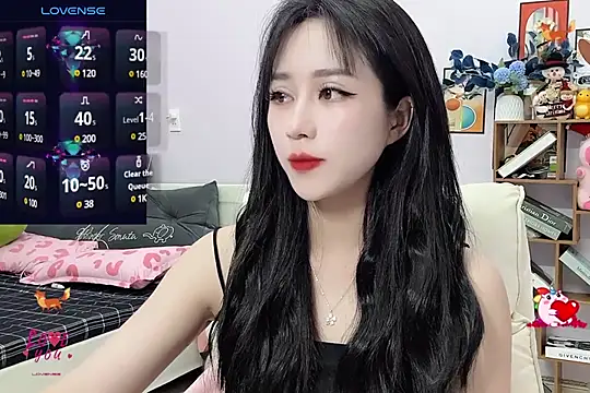 Snapshot of _LLisa_ chatting on December 21, 2024, 6:34 pm LLisa online show from December 21, 2024, 6:34 pm