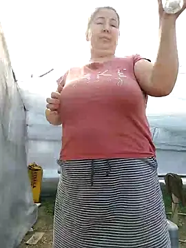 EmmaSquirt online show from February 26, 2025, 11:30 am