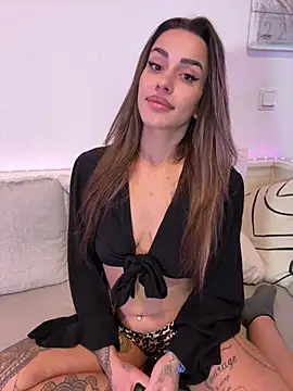 Snapshot of Alisa-Marie chatting on March 4, 2026, 10:21 am Alisa-Marie online show from March 4, 2026, 10:21 am