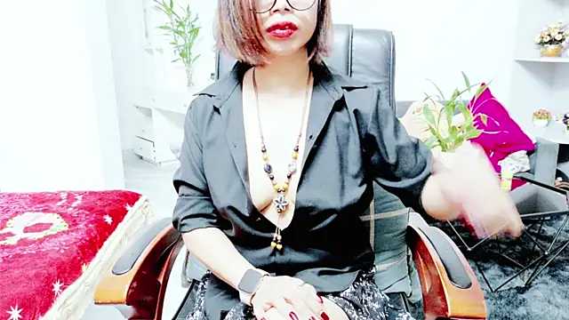 Miu-Le online show from June 16, 2026, 8:11 pm