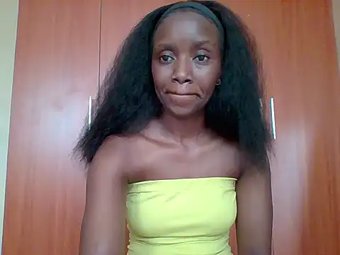 Snapshot of sexy_darleen23 chatting on October 10, 2025, 10:47 am sexy darleen23 online show from October 10, 2025, 10:47 am