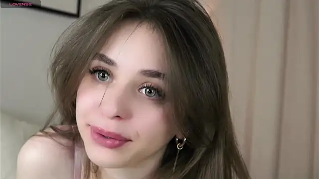 EstherMitchel online show from January 20, 2025, 4:21 am