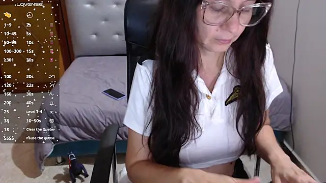 Snapshot of edixan_moree chatting on February 12, 2025, 10:35 am edixan moree online show from February 12, 2025, 10:35 am