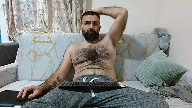 Snapshot of ivat80 chatting on February 6, 2026, 5:45 am ivat80 online show from February 6, 2026, 5:45 am