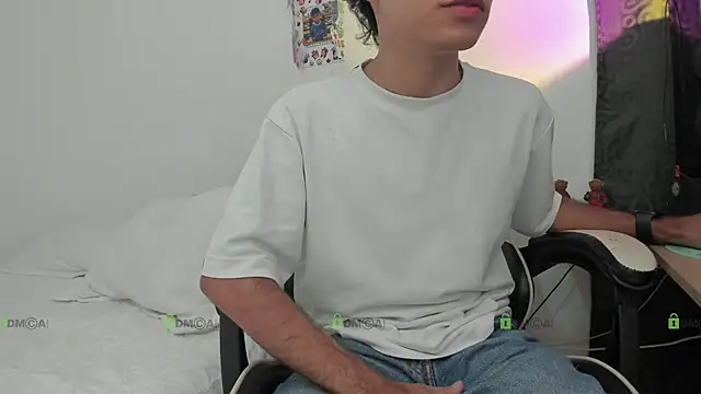 Snapshot of ronaldmq20 chatting on December 22, 2025, 11:46 pm ronaldmq20 online show from December 22, 2025, 11:46 pm