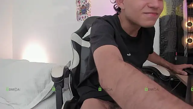 Snapshot of ronaldmq20 chatting on January 12, 2026, 1:00 am ronaldmq20 online show from January 12, 2026, 1:00 am