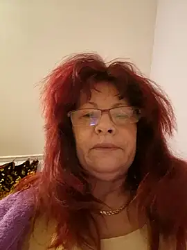 flymyrya123 online show from January 16, 2025, 2:41 am