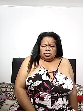 Shanttal0272 online show from February 5, 2025, 1:15 am