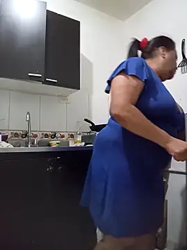 Shanttal0272 online show from February 19, 2025, 4:33 pm