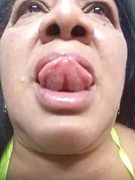 Shanttal0272 online show from March 16, 2025, 1:17 am