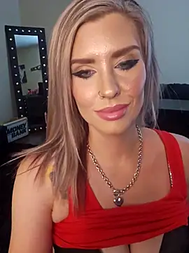 Snapshot of ellieconradxo chatting on February 10, 2026, 5:17 pm ellieconradxo online show from February 10, 2026, 5:17 pm