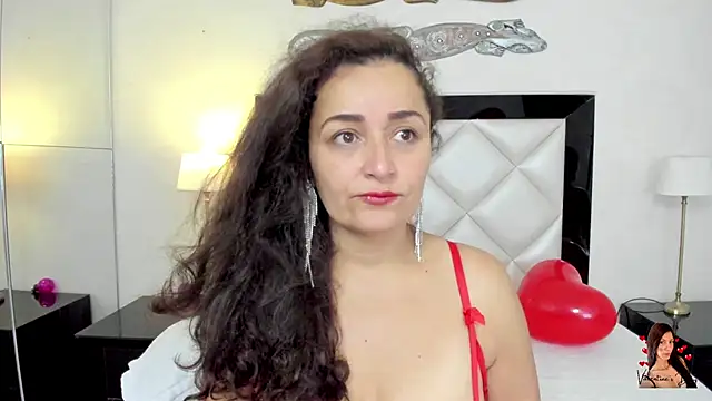 Snapshot of _luna__sweet_ chatting on February 14, 2025, 3:43 am luna sweet online show from February 14, 2025, 3:43 am