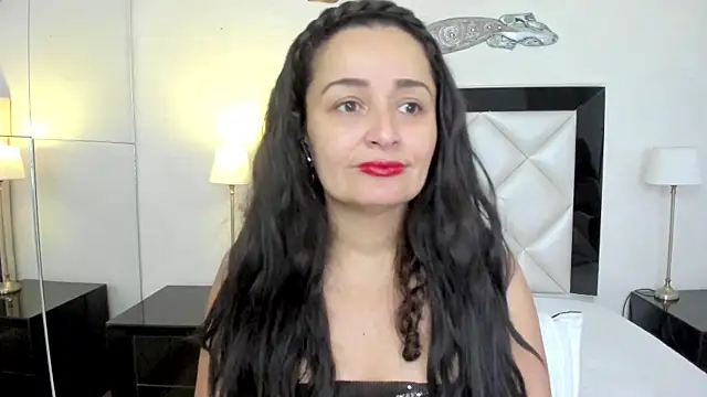 Snapshot of _luna__sweet_ chatting on February 17, 2025, 3:36 am luna sweet online show from February 17, 2025, 3:36 am