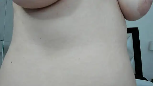 Snapshot of _luna__sweet_ chatting on March 7, 2025, 3:51 am luna sweet online show from March 7, 2025, 3:51 am