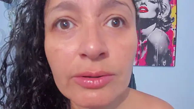 Snapshot of _luna__sweet_ chatting on September 28, 2025, 7:25 am luna sweet online show from September 28, 2025, 7:25 am