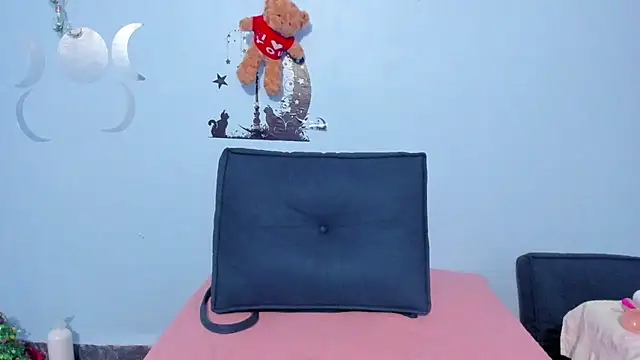 Snapshot of _luna__sweet_ chatting on October 9, 2025, 10:24 am luna sweet online show from October 9, 2025, 10:24 am