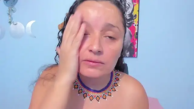 Snapshot of _luna__sweet_ chatting on October 15, 2025, 6:30 pm luna sweet online show from October 15, 2025, 6:30 pm