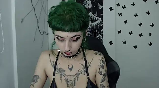 Snapshot of n0sferatus__ chatting on December 7, 2024, 5:48 am n0sferatus   online show from December 7, 2024, 5:48 am