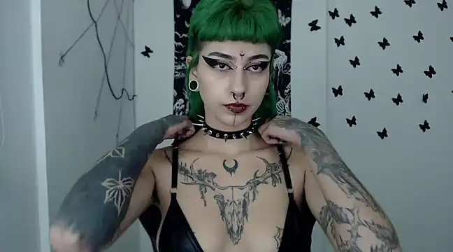 Snapshot of n0sferatus__ chatting on December 25, 2024, 4:22 am n0sferatus   online show from December 25, 2024, 4:22 am