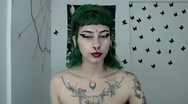 Snapshot of n0sferatus__ chatting on December 31, 2024, 7:31 am n0sferatus   online show from December 31, 2024, 7:31 am