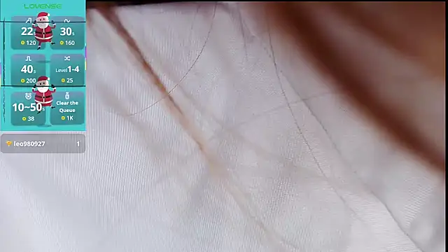 Snapshot of aFanny chatting on December 15, 2025, 2:10 pm aFanny online show from December 15, 2025, 2:10 pm