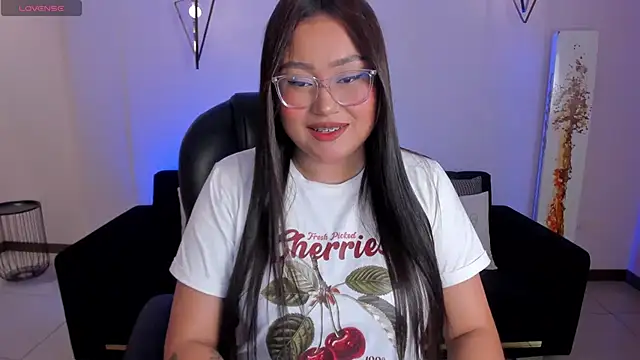 AmberLewis  online show from March 4, 2025, 3:11 am