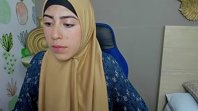 Snapshot of chaymae_nah_ chatting on January 15, 2025, 11:53 am chaymae nah online show from January 15, 2025, 11:53 am