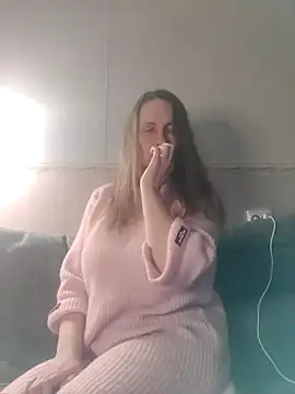 Evelina cute online show from December 15, 2024, 3:20 pm