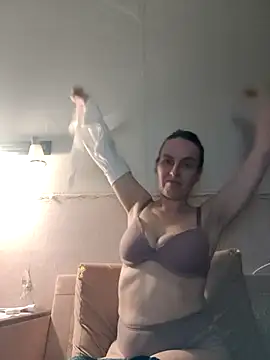 Evelina cute online show from November 9, 2025, 5:22 pm