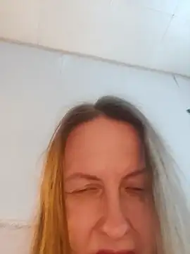 Evelina cute online show from January 15, 2026, 11:15 am