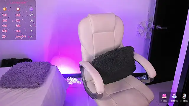 Snapshot of nyna_1 chatting on February 27, 2025, 9:47 pm nyna 1 online show from February 27, 2025, 9:47 pm