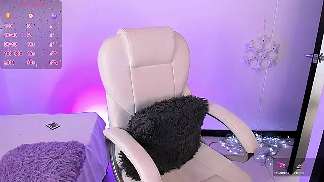 Snapshot of nyna_1 chatting on March 16, 2025, 8:11 pm nyna 1 online show from March 16, 2025, 8:11 pm