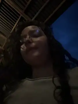 Snapshot of Antoniart_ chatting on November 4, 2025, 10:53 pm Antoniart online show from November 4, 2025, 10:53 pm