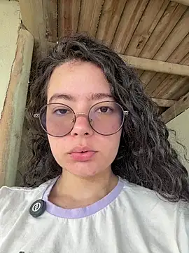 Snapshot of Antoniart_ chatting on November 5, 2025, 2:28 pm Antoniart online show from November 5, 2025, 2:28 pm