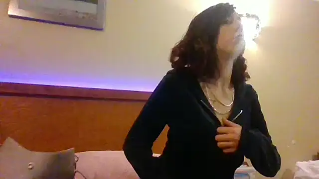 Snapshot of KittaRox chatting on March 11, 2025, 9:13 am KittaRox online show from March 11, 2025, 9:13 am